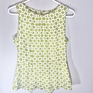 Banana Republic green/white geo print polyester top size 2